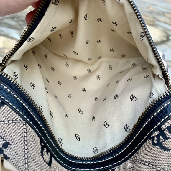 Dooney & Bourke Quilt Crossbody Shoulder Bag - Picture 10 of 16